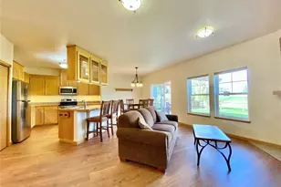 8021 Vialago Pkwy, Zillah, WA 98953 - Photo 3