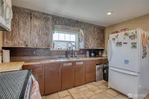 823 W 3rd St, Aberdeen, WA 98520 - Photo 11