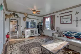 823 W 3rd St, Aberdeen, WA 98520 - Photo 5