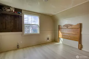 823 W 3rd St, Aberdeen, WA 98520 - Photo 25
