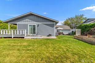 600 10th St NE, East Wenatchee, WA 98802 - Photo 35