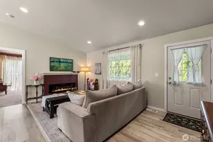 600 10th St NE, East Wenatchee, WA 98802 - Photo 5