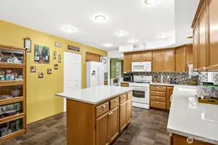 10705 189th Ave E, Bonney Lake, WA 98391 - Photo 13