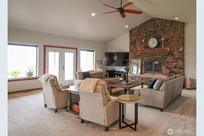 6696 Batterman Road, Rock Island, WA 98850 - Photo 11