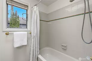 26057 SE 38th St, Sammamish, WA 98029 - Photo 27