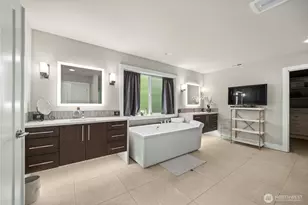10351 SE 8th St, Bellevue, WA 98004 - Photo 23
