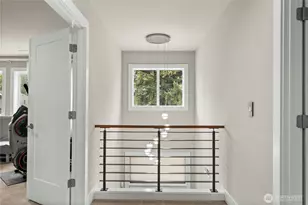 10351 SE 8th St, Bellevue, WA 98004 - Photo 19