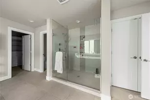 10351 SE 8th St, Bellevue, WA 98004 - Photo 25