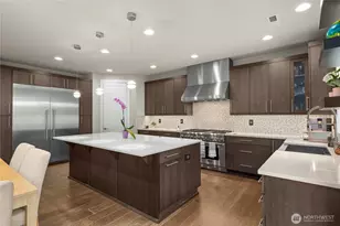 10351 SE 8th St, Bellevue, WA 98004 - Photo 11