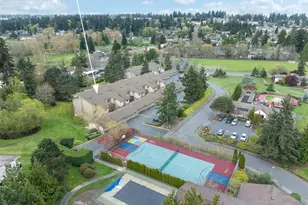 23003 Lakeview Dr, Mountlake Terrace, WA 98043 - Photo 31