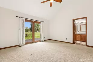 13232 Robinhood Ln, Snohomish, WA 98290 - Photo 15