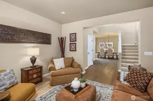 526 Rosario Ave NE, Renton, WA 98059 - Photo 15