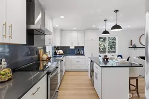 4257 W 33rd Ave W, Seattle, WA 98199 - Photo 15