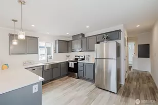 60 NE Kappert Cove Rd, Belfair, WA 98528 - Photo 15
