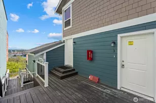 216 Broadway, Tacoma, WA 98402 - Photo 29