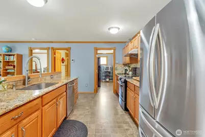 8611 79th Street NE, Marysville, WA 98270 - Photo 15