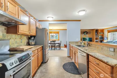 8611 79th Street NE, Marysville, WA 98270 - Photo 13