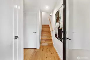 2366 Franklin Ave E, Seattle, WA 98102 - Photo 5