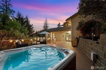 8144 W Mercer Way, Mercer Island, WA 98040 - Photo 35