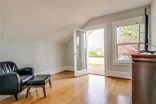4026 Burke Ave N, Seattle, WA 98103 - Photo 17