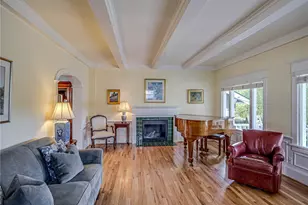 4026 Burke Ave N, Seattle, WA 98103 - Photo 7