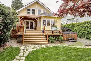 4026 Burke Ave N, Seattle, WA 98103 - Photo 3