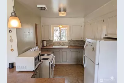 551 Kemp Street, Port Angeles, WA 98362 - Photo 5
