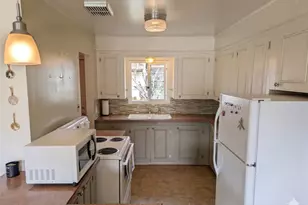 551 Kemp St, Port Angeles, WA 98362 - Photo 5
