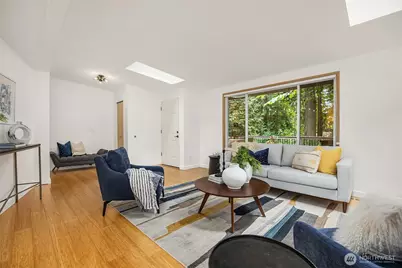 9820 NE Beach Crest Drive, Bainbridge Island, WA 98110 - Photo 5