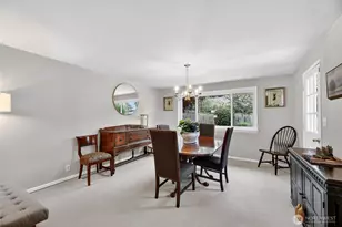12627 SE 59th St, Bellevue, WA 98006 - Photo 9
