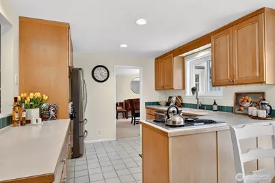 12627 SE 59th Street, Bellevue, WA 98006 - Photo 17