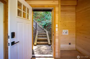 570 S Shore Rd, Port Angeles, WA 98363 - Photo 9