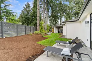 12608 NE 30th St, Bellevue, WA 98005 - Photo 25