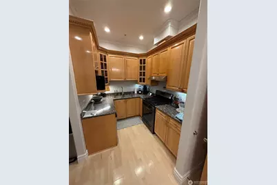 17316 SE 60th Street #B, Bellevue, WA 98006 - Photo 3
