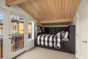 2466 Westlake Ave N, Seattle, WA 98109 - Photo 25