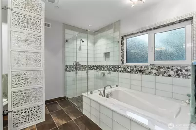 1661 Harbor Avenue SW #502, Seattle, WA 98116 - Photo 25