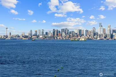 1661 Harbor Avenue SW #502, Seattle, WA 98116 - Photo 1