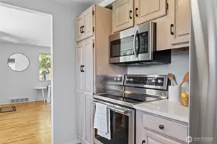 18024 Corliss Ave N, Shoreline, WA 98133 - Photo 13