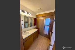 3700 Harbel Dr NE, Bremerton, WA 98310 - Photo 15
