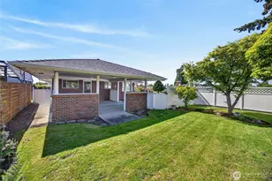 901 Rucker Ave, Everett, WA 98201 - Photo 17