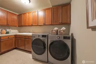 7661 NE 14th St, Medina, WA 98039 - Photo 29