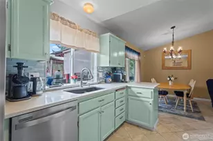 1305 185th St E, Spanaway, WA 98387 - Photo 7