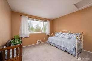 19906 28th Ave W, Lynnwood, WA 98036 - Photo 15