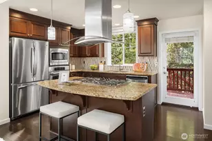 10508 SE 10th Ct, Bellevue, WA 98004 - Photo 11
