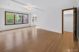 124 Warren Ave N, Seattle, WA 98109 - Photo 5