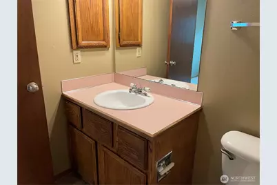 731 N 94th Street #8, Seattle, WA 98103 - Photo 27
