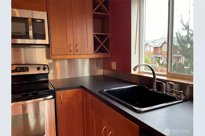 731 N 94th Street #8, Seattle, WA 98103 - Photo 13