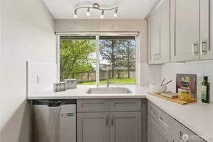 212 76th Pl SW, Everett, WA 98203 - Photo 11