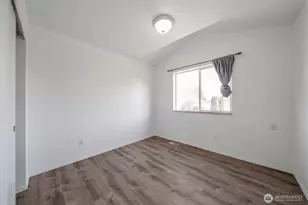 9925 S 242nd Pl, Kent, WA 98030 - Photo 17