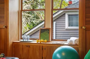 314 NE 56th St, Seattle, WA 98105 - Photo 15